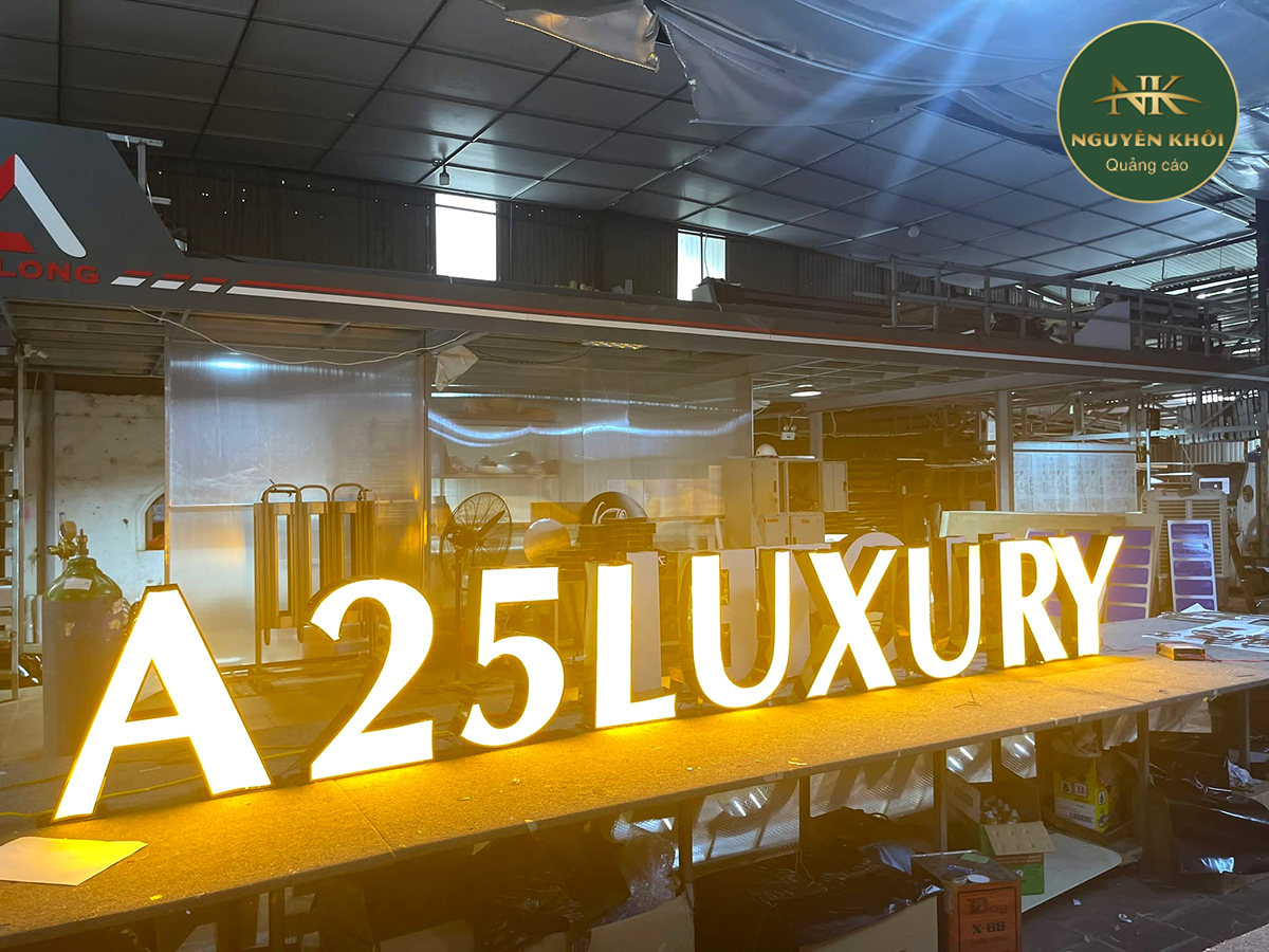 Chữ Inox Có Đèn LED A25LUXURY