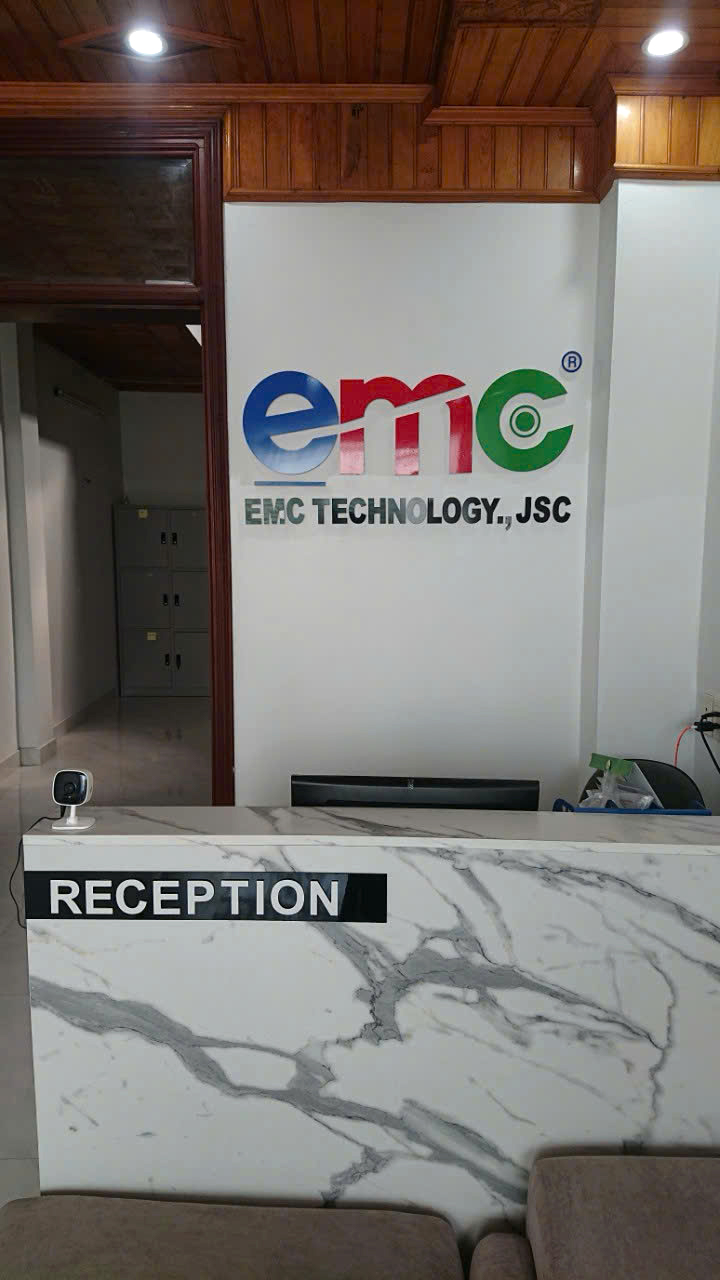 Biển mica nổi kết hợp inox gương EMC TECHNOLOGY., JSC